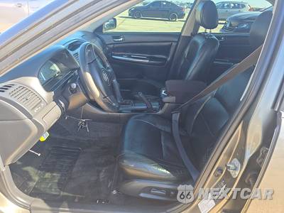 2003 Toyota Camry LE - zdjęcie 13 z 47 - miniatura