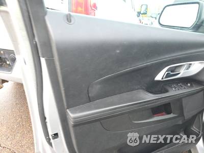 2015 Chevrolet Equinox LS 1LS - zdjęcie 9 z 39 - miniatura