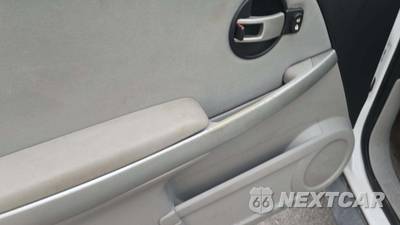 2005 Chevrolet Equinox LT - zdjęcie 25 z 44 - miniatura