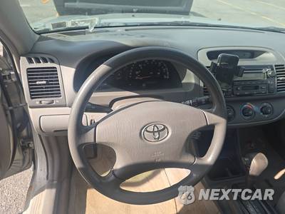 2004 Toyota Camry - zdjęcie 14 z 35 - miniatura