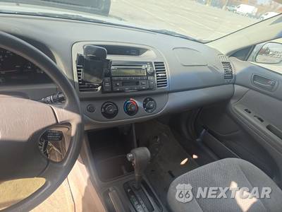 2004 Toyota Camry - zdjęcie 15 z 35 - miniatura