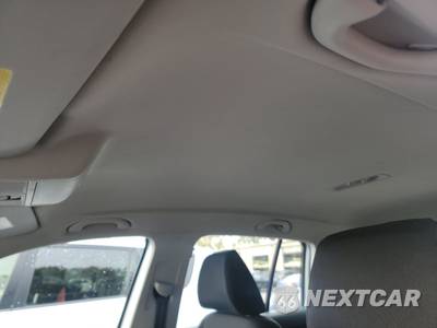 2011 Volkswagen Tiguan S 4MOTION - zdjęcie 17 z 27 - miniatura