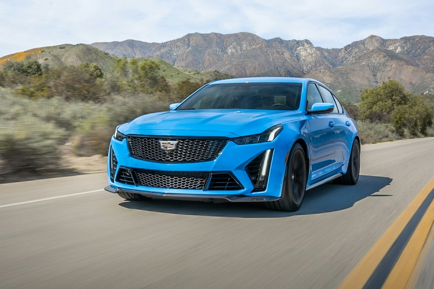 Prawne aspekty rejestracji auta powypadkowego z USA w Polsce - o czym należy pamiętać?